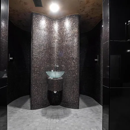 Liana Hrebienok C107 *