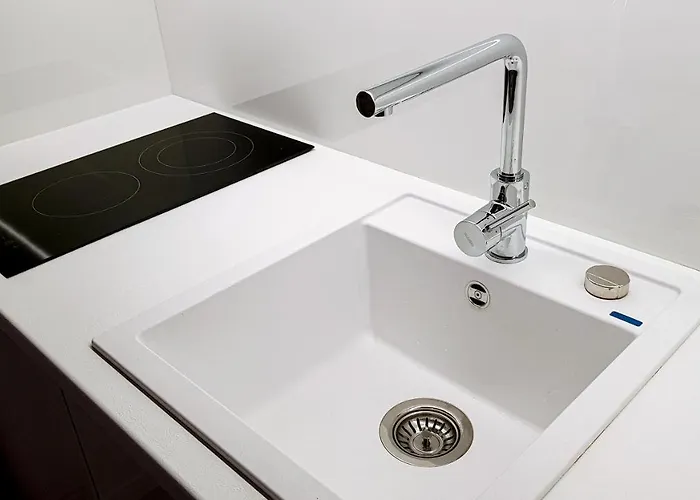 Liana Hrebienok C107 *